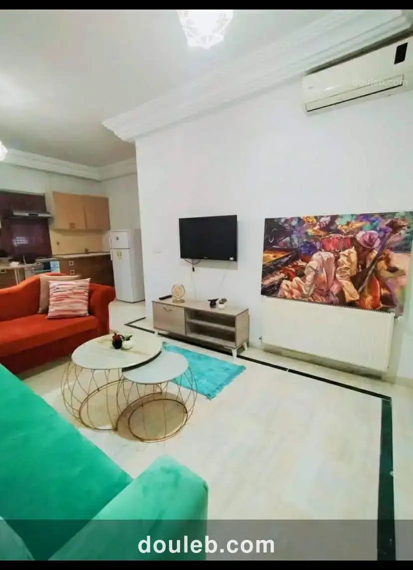 S plus 1 meublee avec balcon - Miniature 2