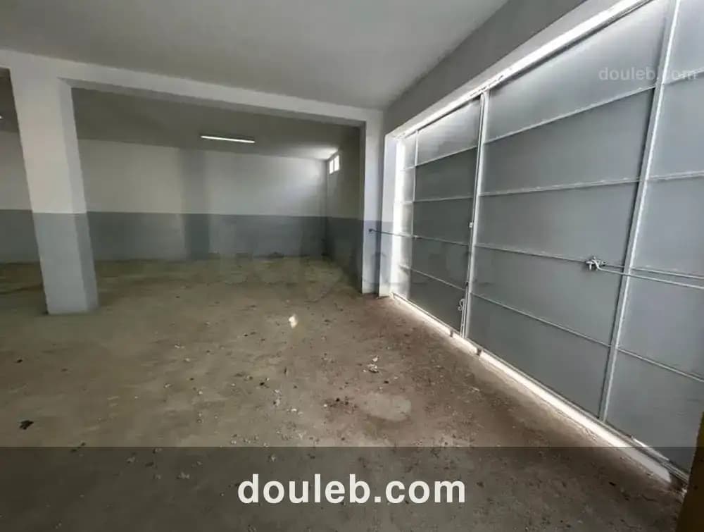 Un depot de 600m - Photo 1