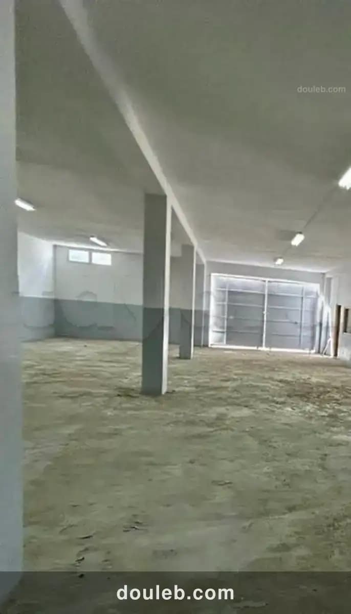 Un depot de 600m - Miniature 2