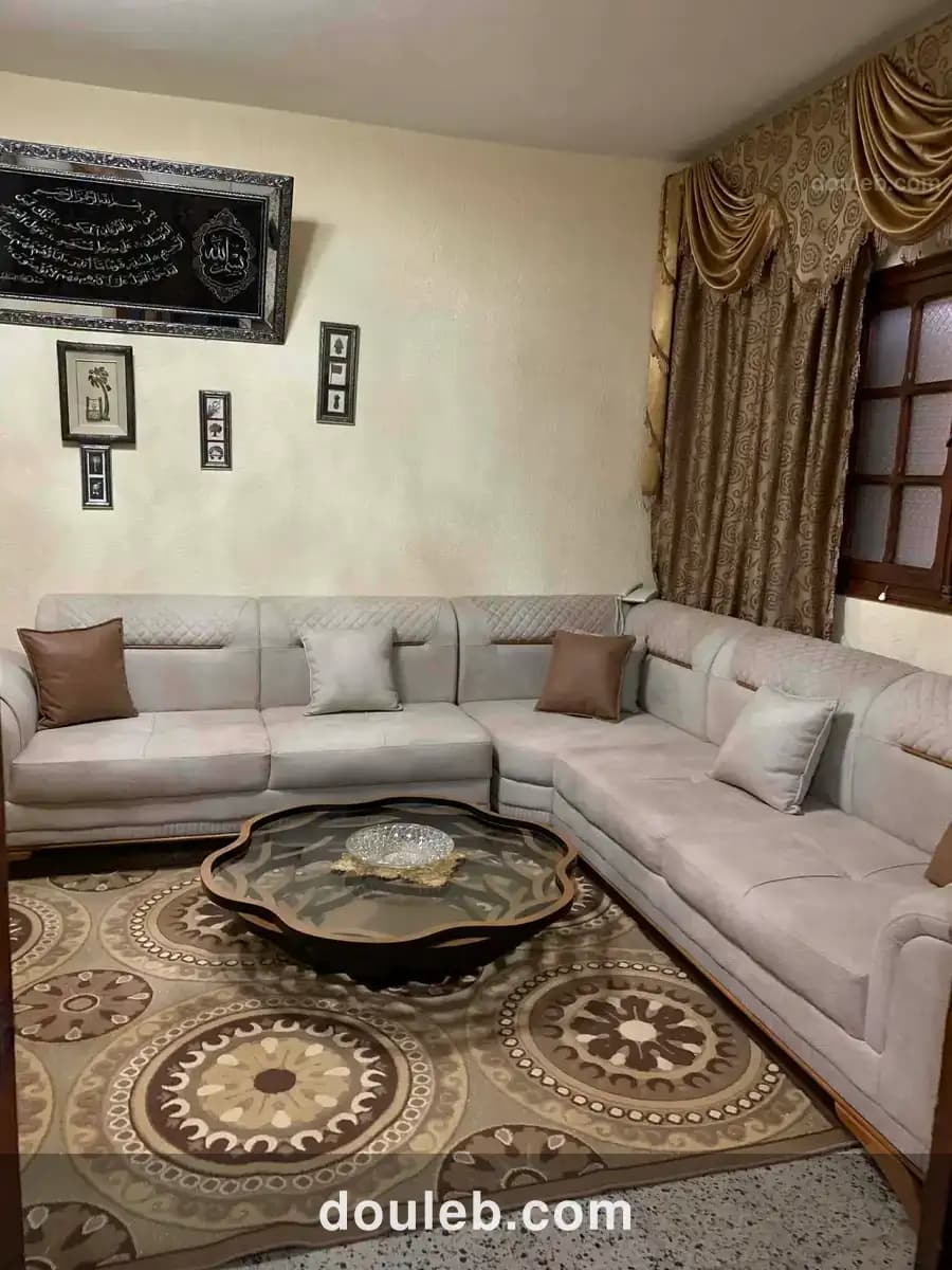 Une maison en bon état - Miniature 3