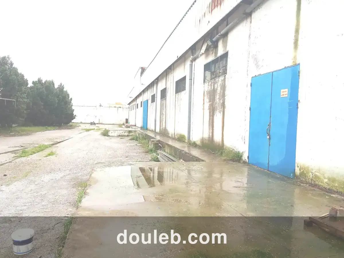 Depot usine à slimen zone industrielle - Miniature 3