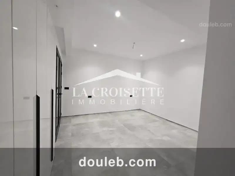 Triplex s5 avec piscine à gammarth mdl0570 - Miniature 3