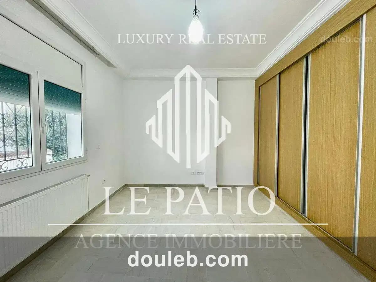 Etage de villa s3 a la marsa - Miniature 4