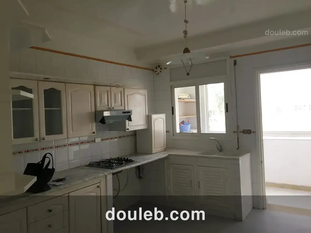 Appartement de quatre pièces - Miniature 4