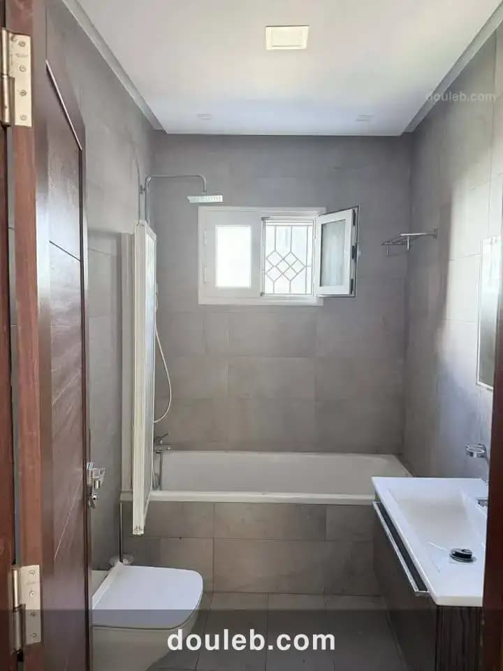 Joli étage de villa rdc s3 - Photo 1