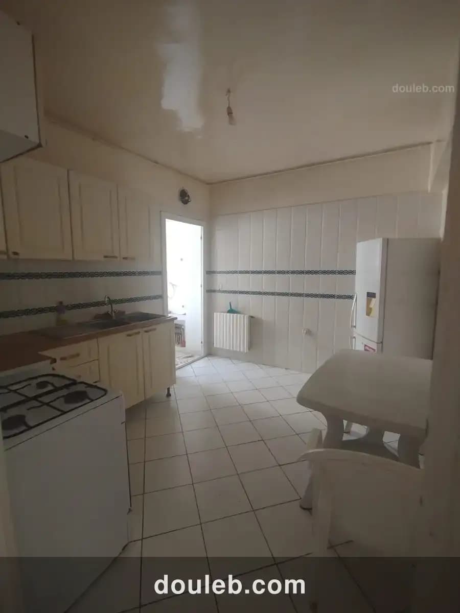 Un vaste appartement s2 à cité wahat el aouina - Miniature 5