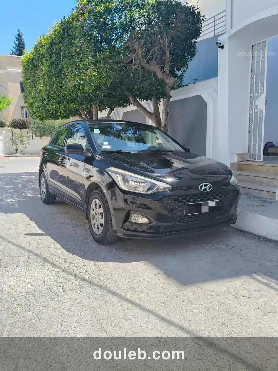 Hyundai i20 premiére main - Photo 1