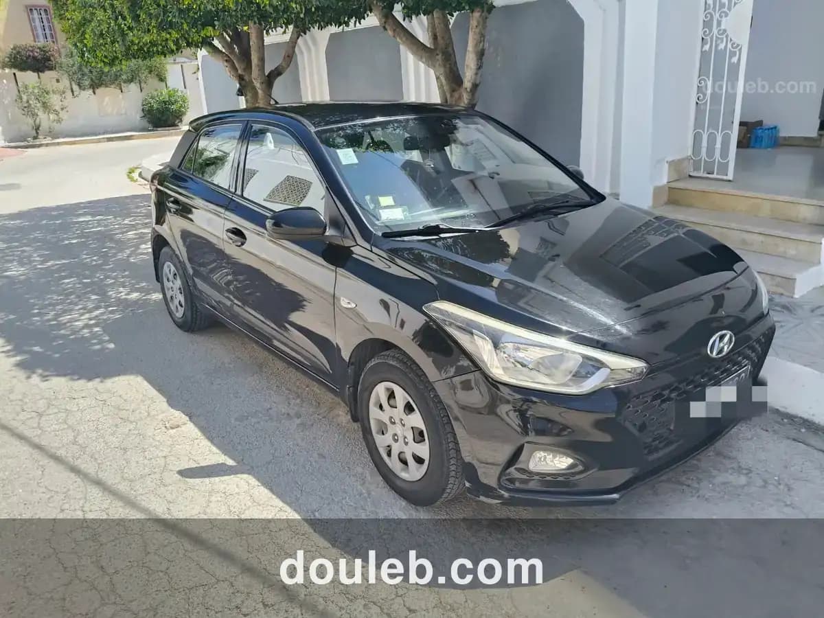 Hyundai i20 premiére main - Miniature 2