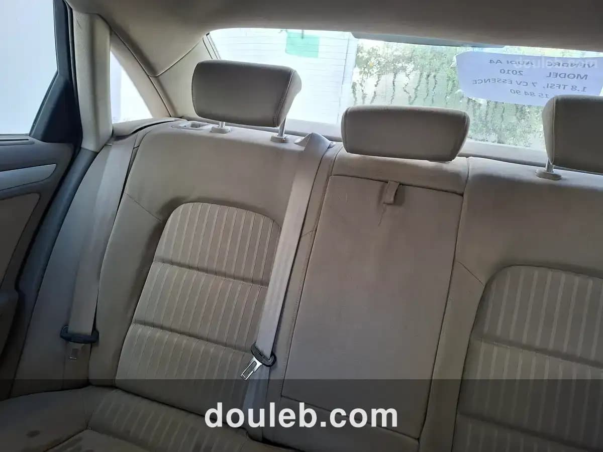 Audi a4 modèle 2009 - Miniature 5