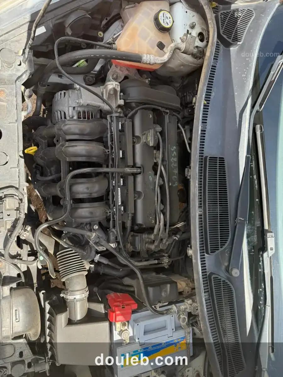 Ford fiesta titanium - Miniature 3