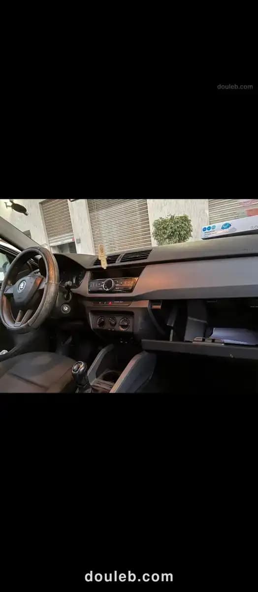 Skoda fabia - Miniature 4