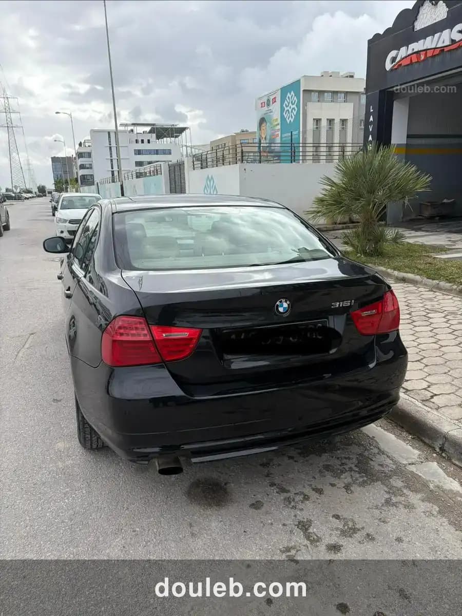 Bmw en très bonne état - Miniature 3