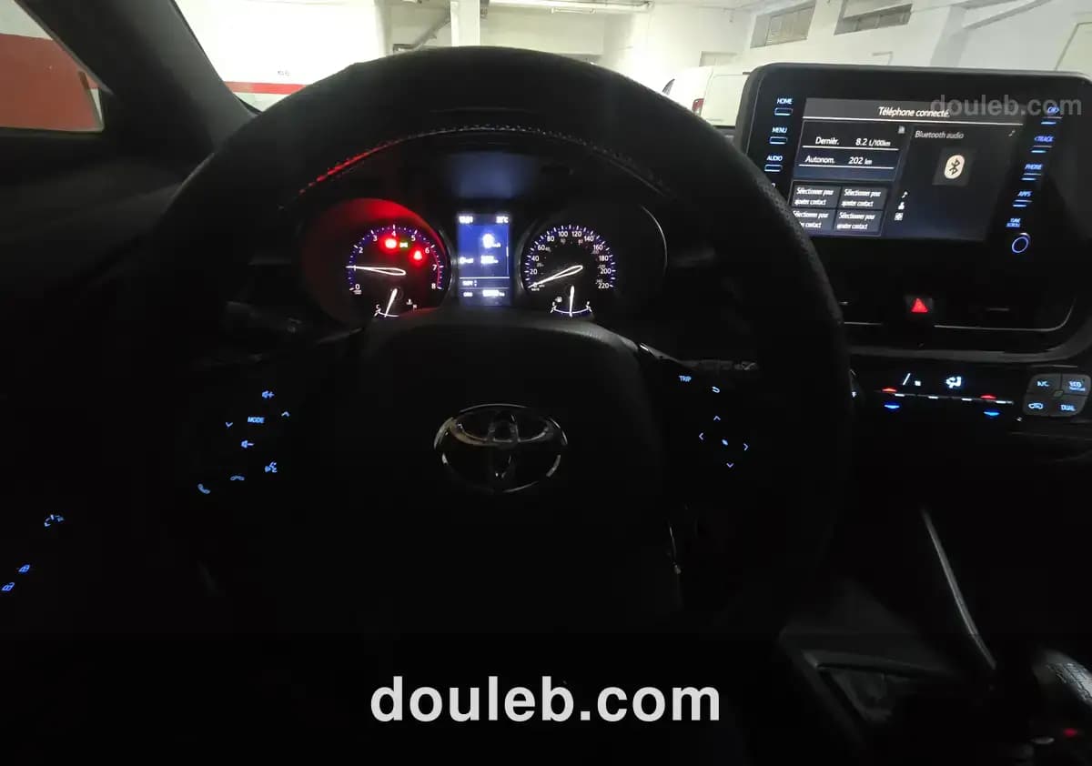 Toyota chr - Miniature 3