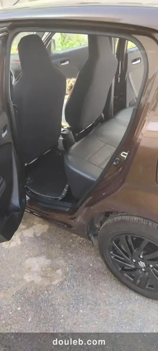 Voiture neuf - Miniature 3