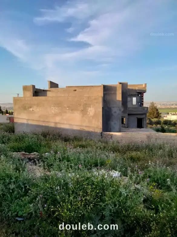Sanheja une villa à moitié construite - Miniature 3