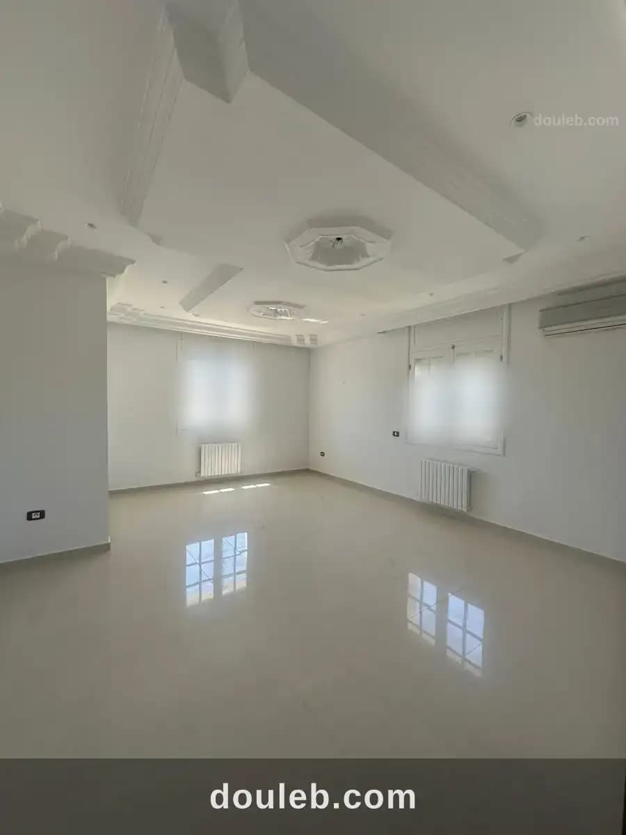Riadh el andalous joli étage villa s3 haut stg - Miniature 2