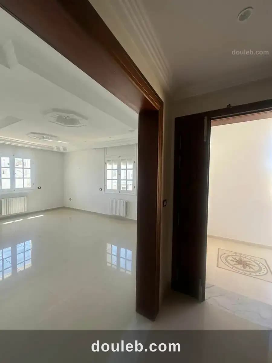 Riadh el andalous joli étage villa s3 haut stg - Miniature 3