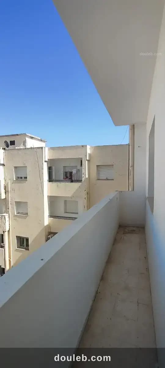 Bel appartement au jardin l'aouina - Miniature 2