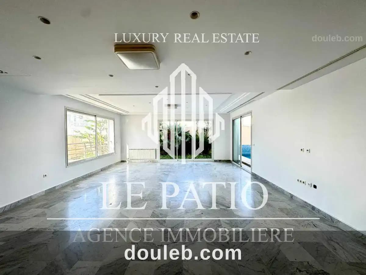 Duplex s5 avec jardin et piscine a la marsa - Miniature 3