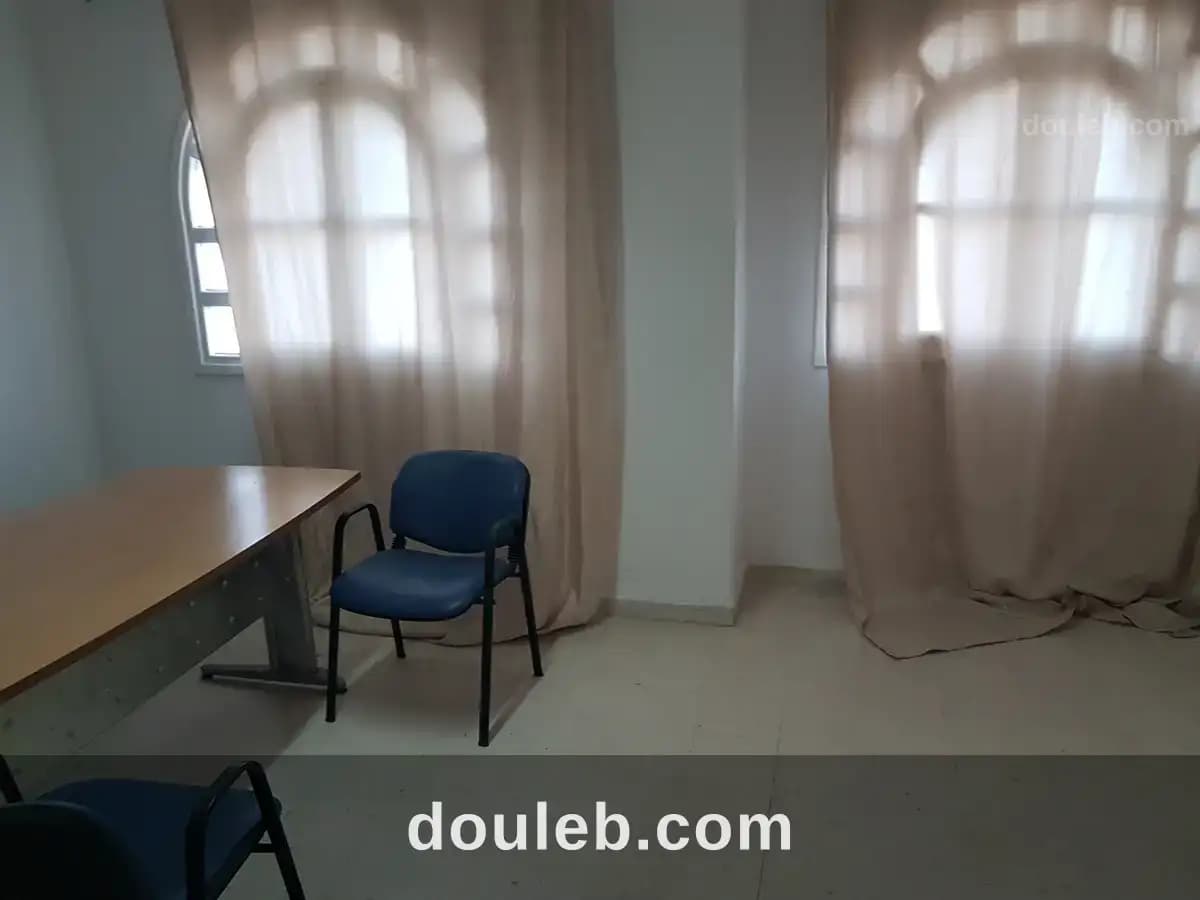 Bureau ariana - Photo 1