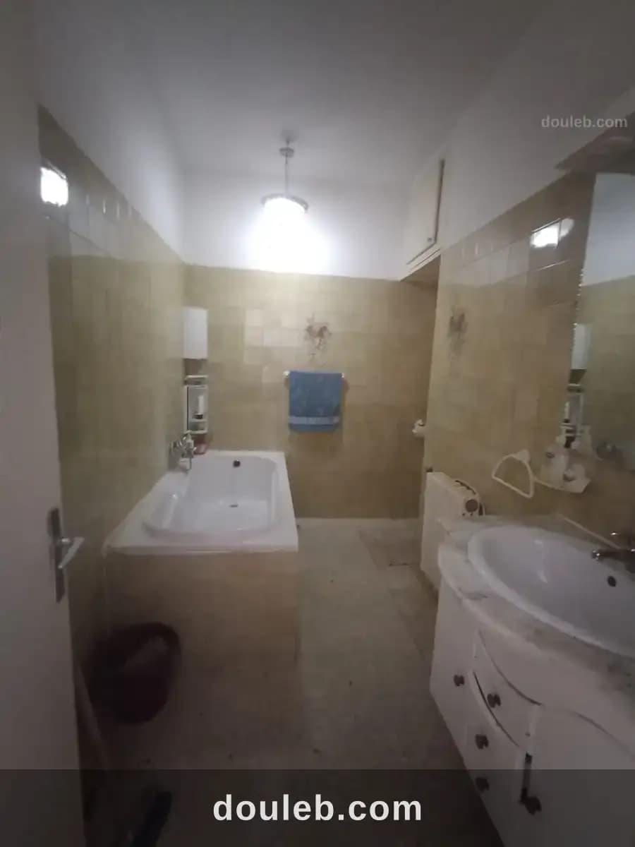 Un spacieux appartement s4 à menzah9a - Miniature 2