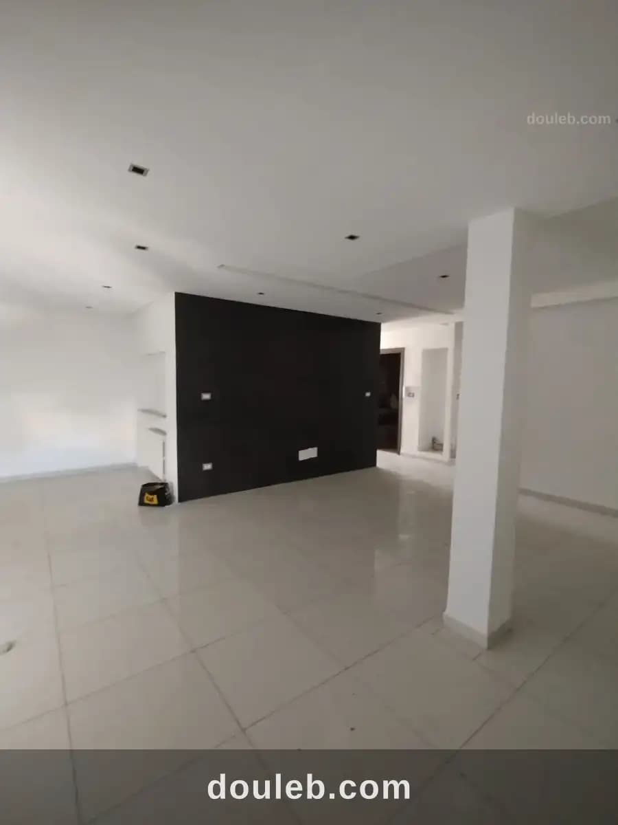 Un spacieux et lumineux duplex s2 à ennasr - Miniature 3
