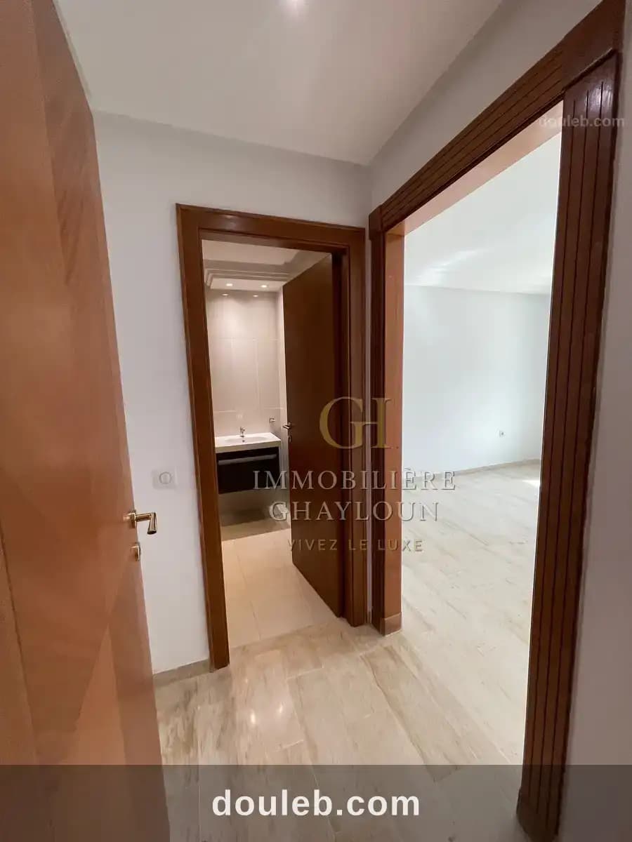 Appartement s3 menzah 9c avec pp sous sol - Miniature 5