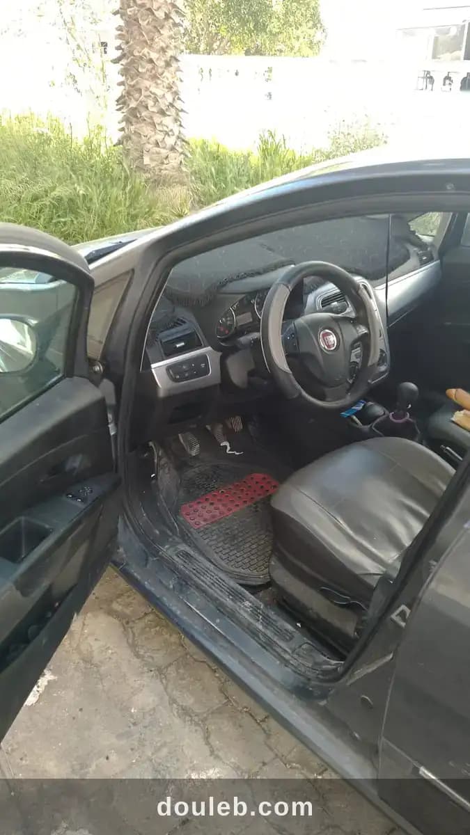 Fiat grandi pop 4cv à Tunis