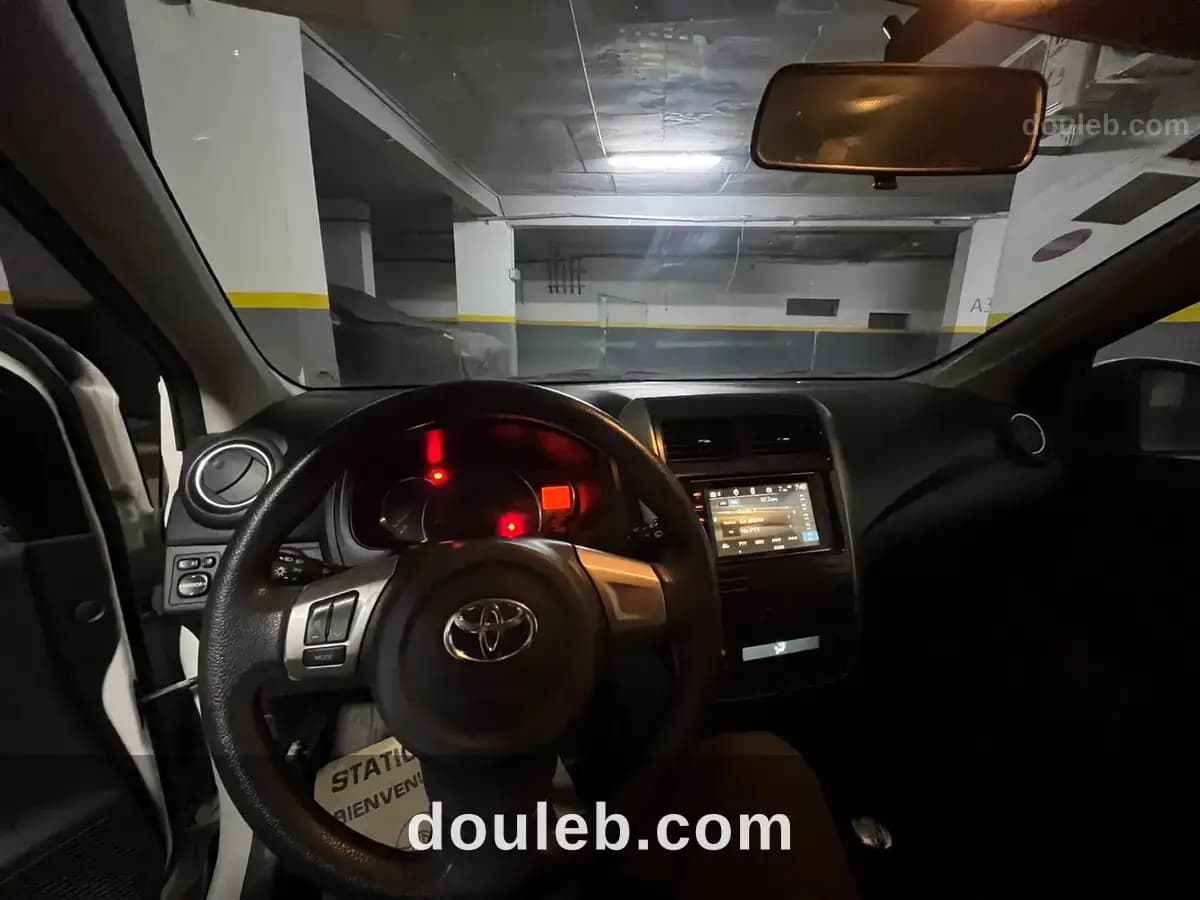 Toyota agya - Miniature 4