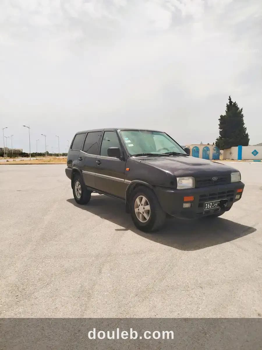 Ford maverick 7 places - Miniature 3