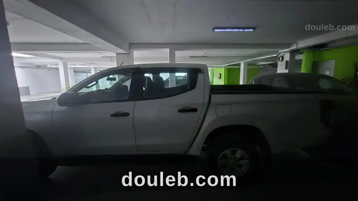 Mistsubishi l200 did boite auto - Miniature 4