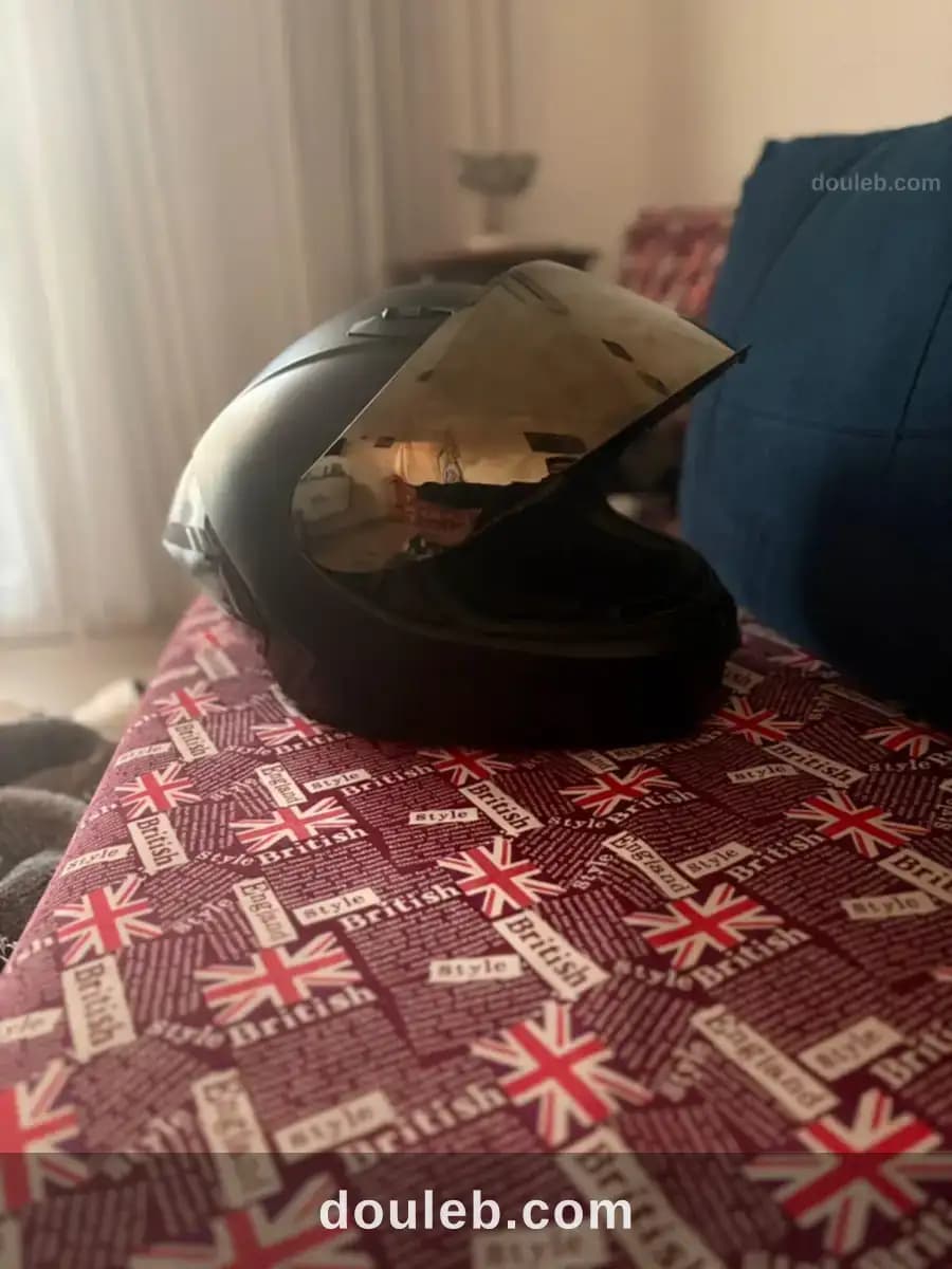 Casque de moto neuf - Miniature 3