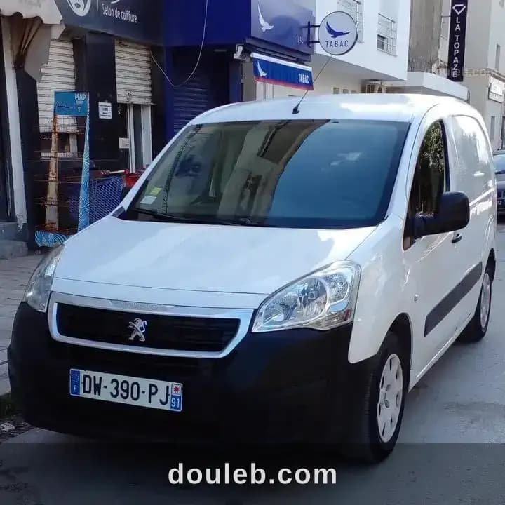 Modèle 2016 - Photo 1