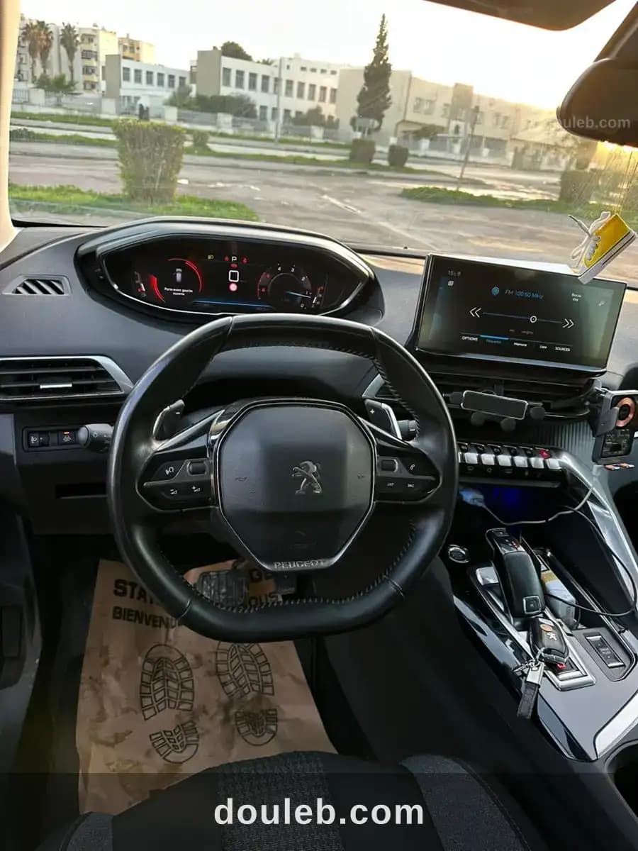 Peugeot 3008 - Miniature 4