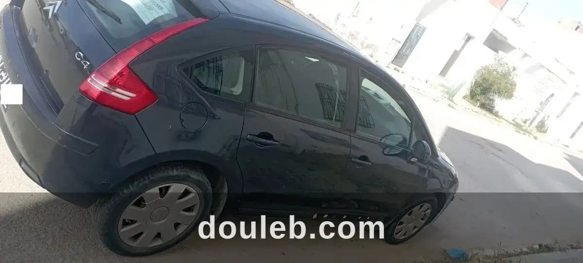 Citroen c4 1 point 6 hdi diesel - Miniature 4