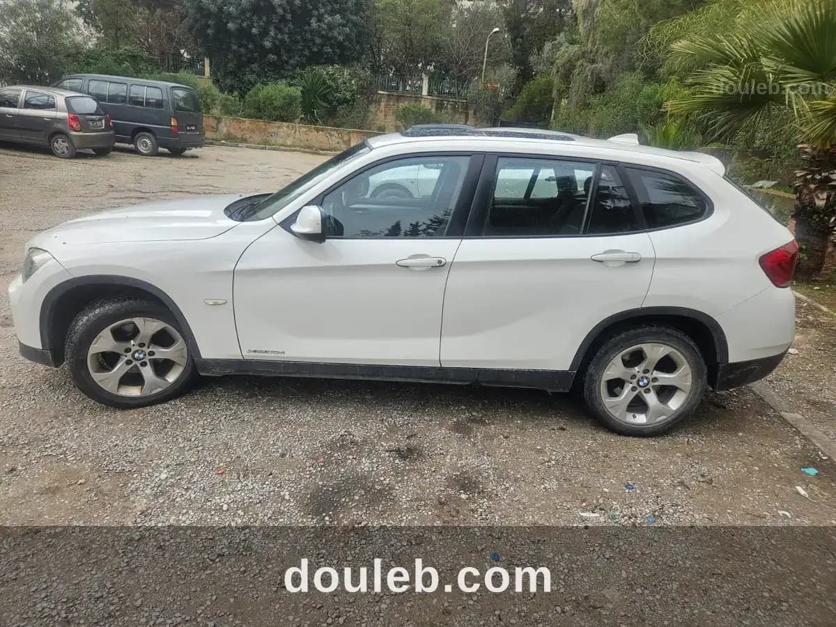 Bmw x1 xdrive - Miniature 2