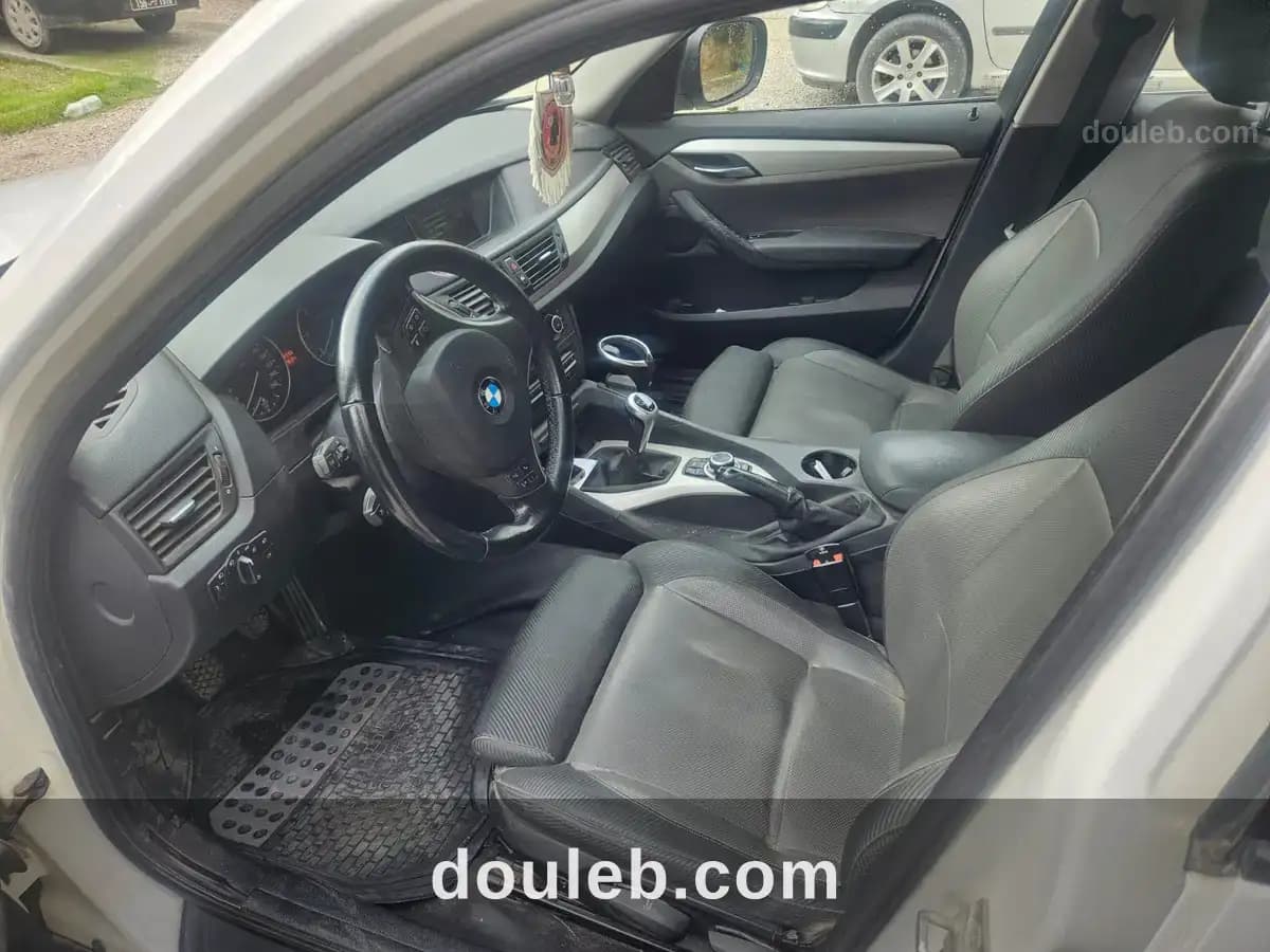Bmw x1 xdrive - Miniature 3