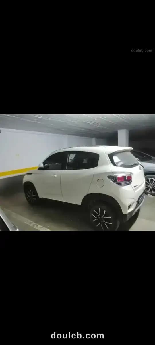 Mahindra k8 état neuf peu rouler - Miniature 2