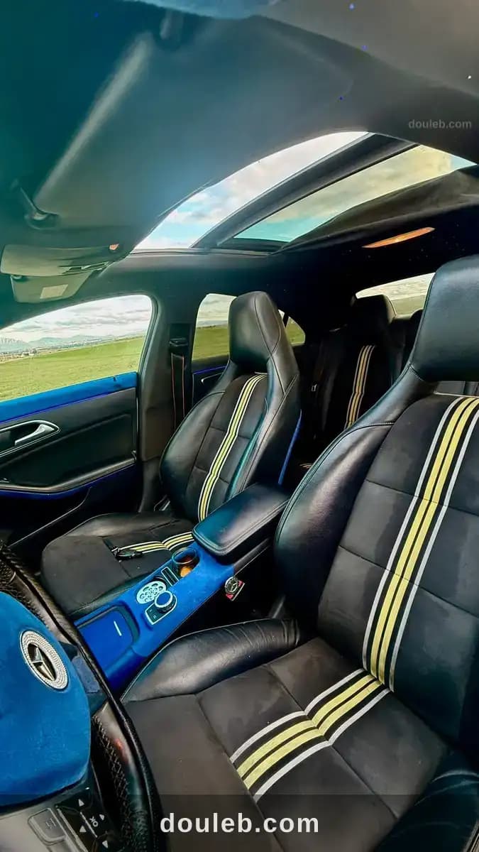 Mercedes benz cla200 amg - Miniature 5