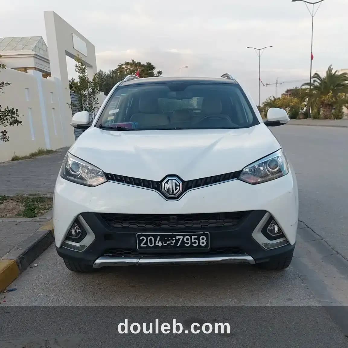 Mg gs luxe suv puissant élégant et 4x4 1ère main - Miniature 2