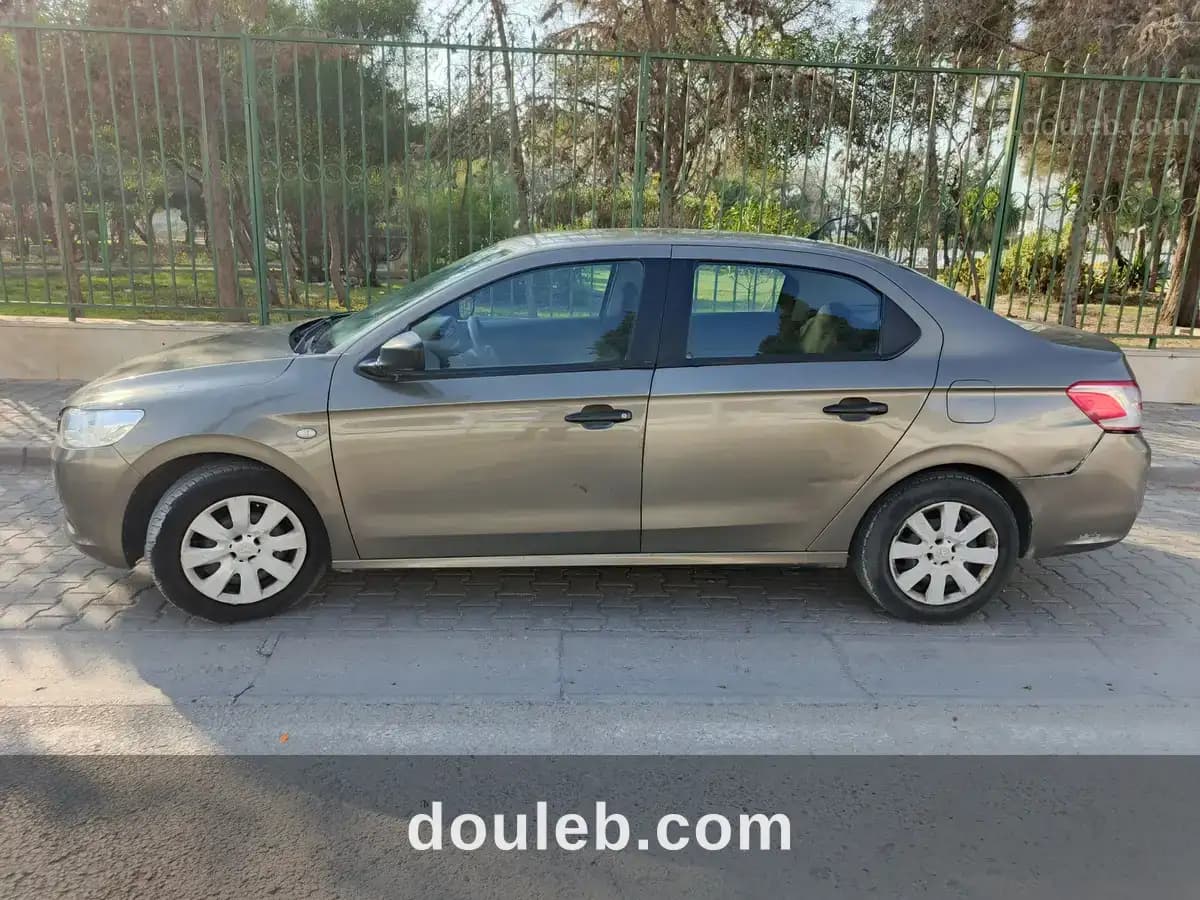 Peugeot 301 - Miniature 2