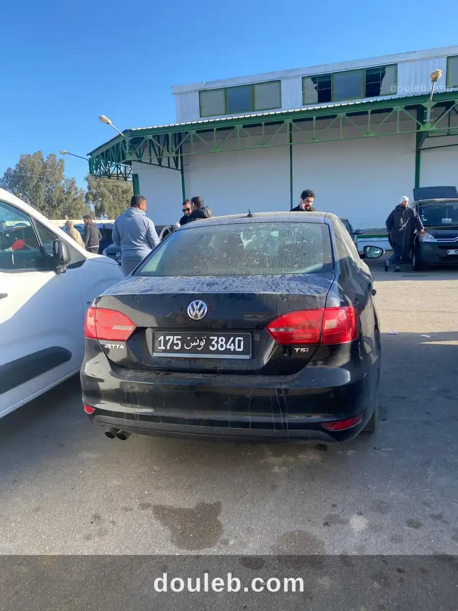 Jetta tsi bande rouge - Miniature 3