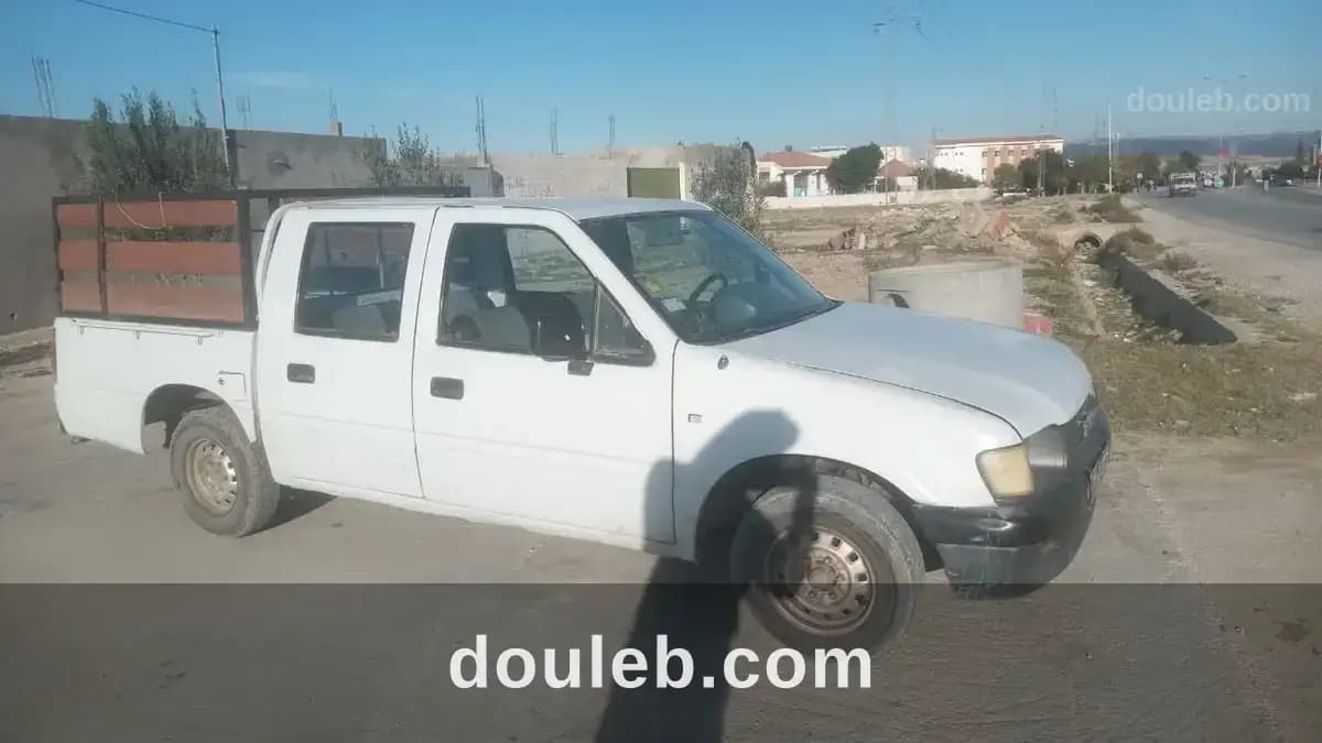 Isuzu bonne état pour les intéressés - Miniature 2