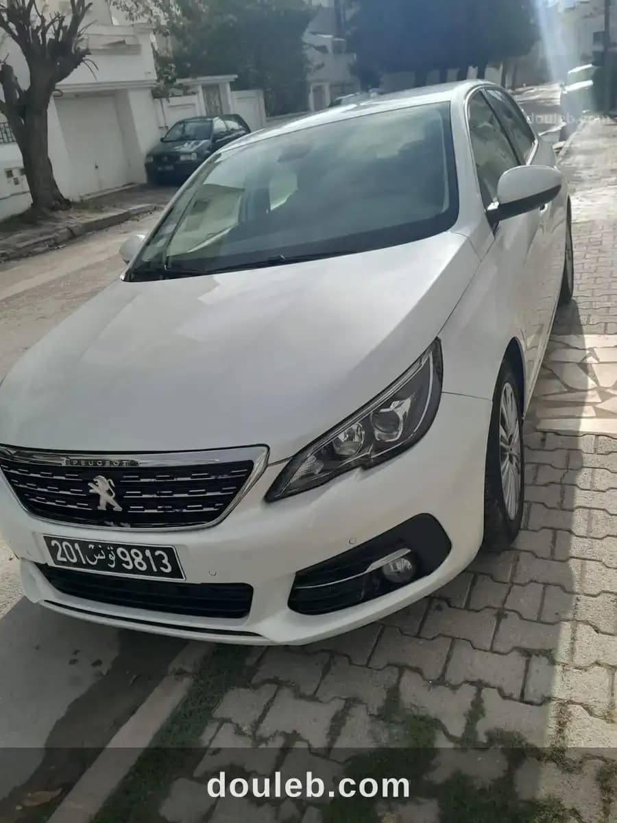 Peugeot 308 - Miniature 2