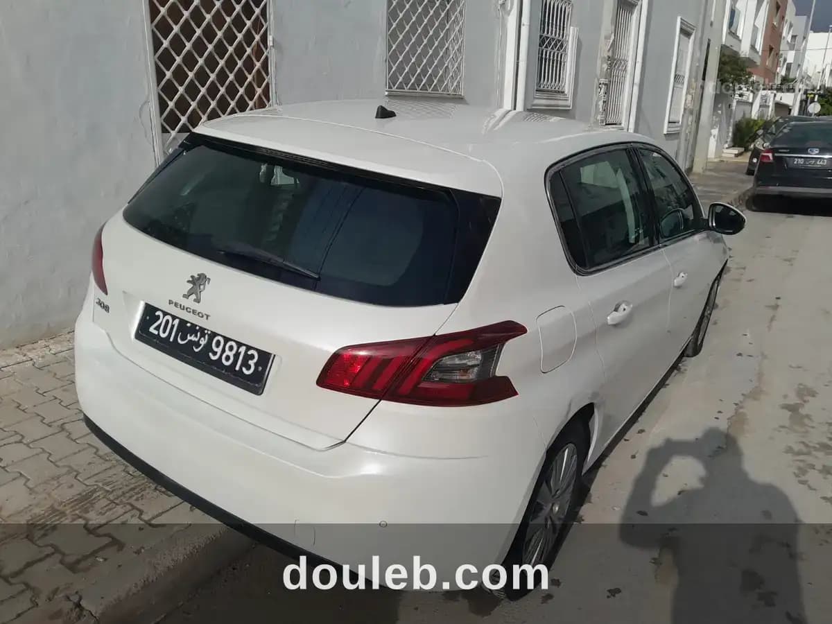 Peugeot 308 - Miniature 4