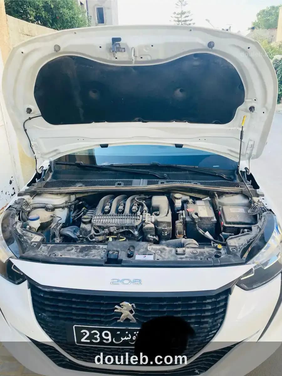 Peugeot 208 excellent etat - Miniature 5