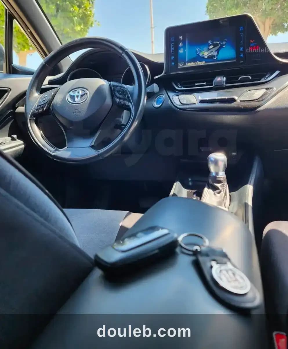 Toyota chr hybrid - Miniature 3