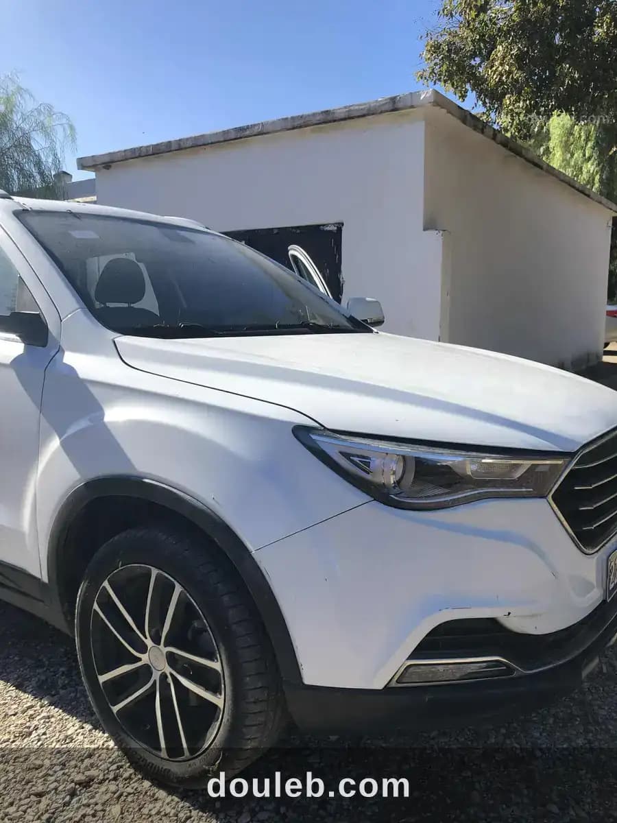 Voiture faw besturn x40 2021 - Miniature 3