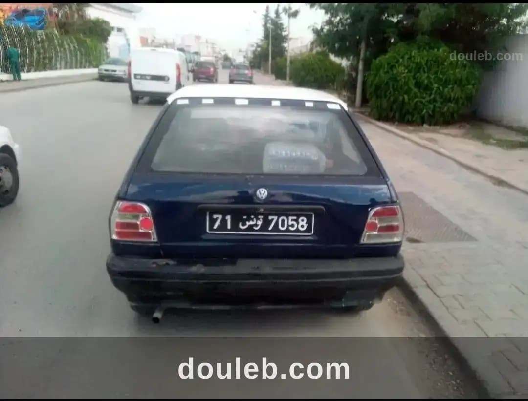 Voiture polo bon état - Photo 1