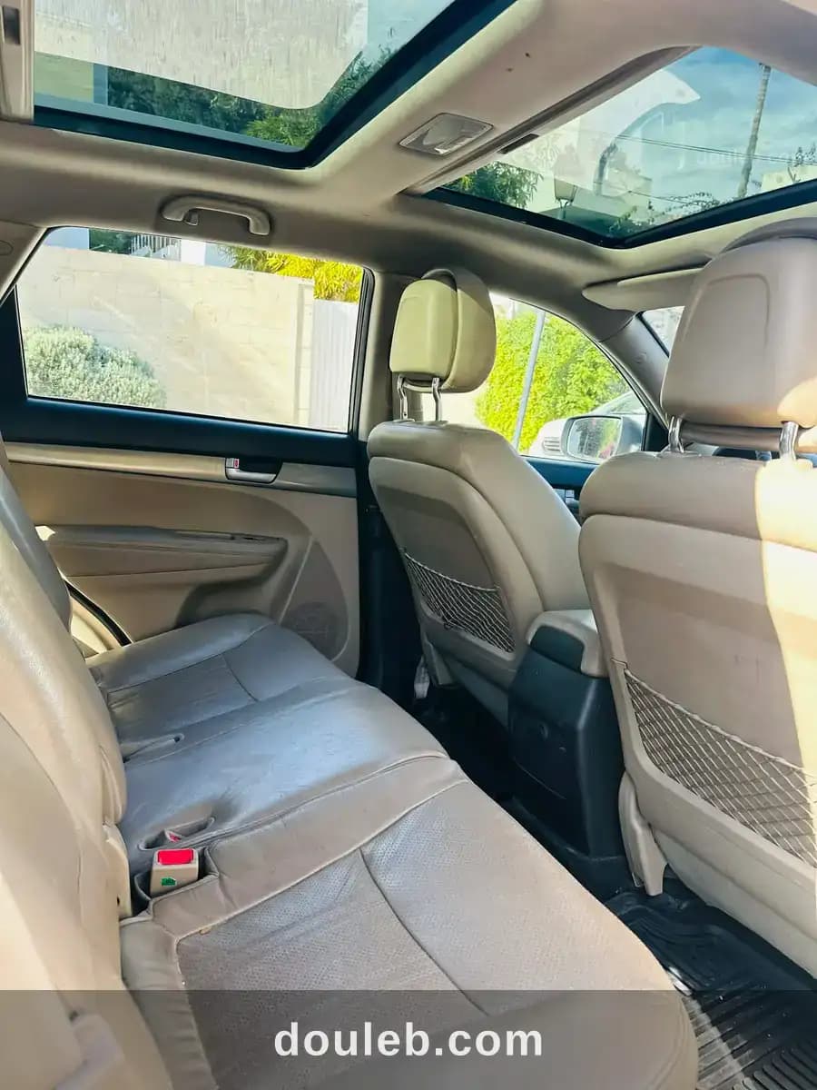 Kia sorento 295 000 km premiere main automatique - Miniature 3